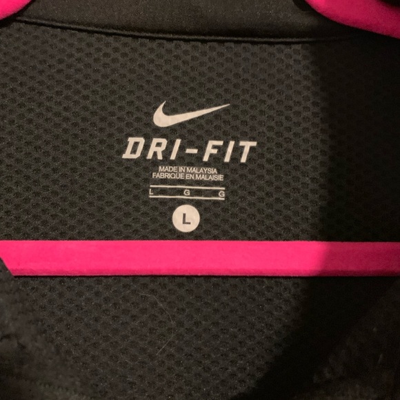 Men’s Nike Dri Fit Black Pullover - Picture 2 of 2